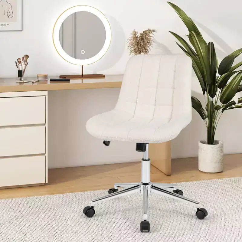 Bürostuhl ohne Armlehnen aus Teddyfleece, verstellbar 39,4–48,3 cm hoch