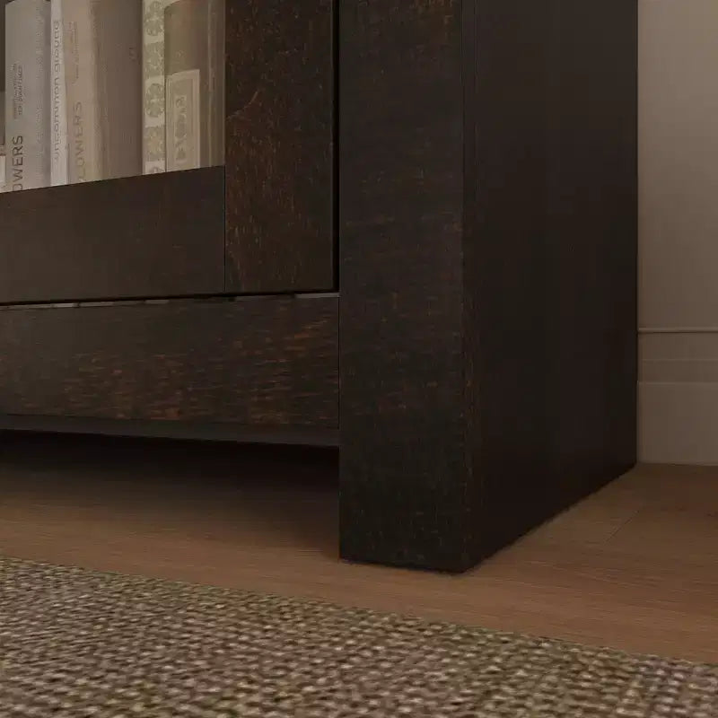 Akzentschrank aus Spanplatte mit Glastüren 180 cm B x 81 cm H