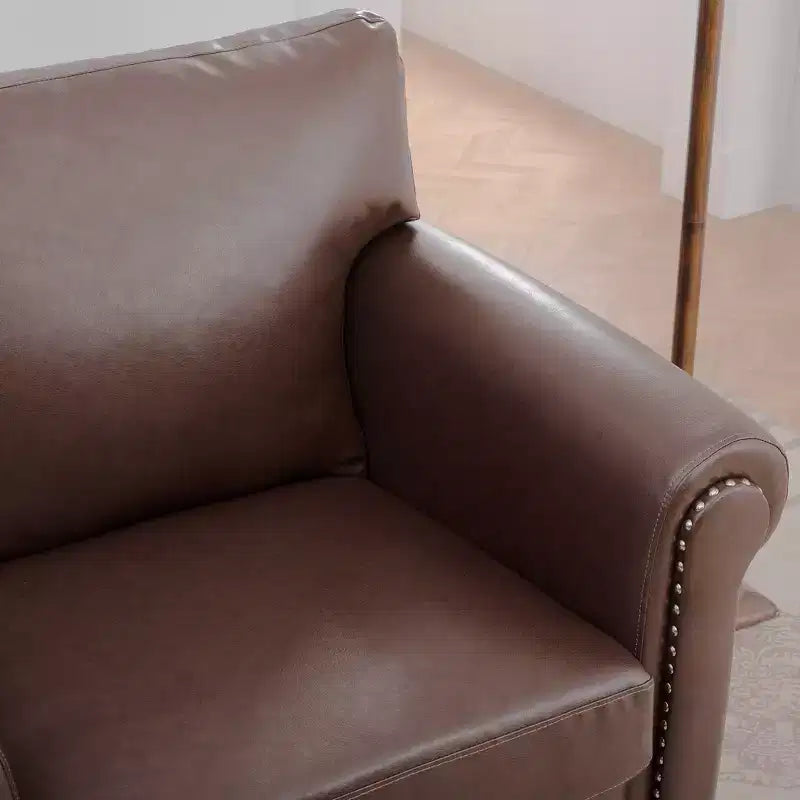 PU-Leder Chesterfield-Sofa mit gerollten Armlehnen und Nagelbesatz, 213 cm breit