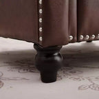 PU-Leder Chesterfield-Sofa mit gerollten Armlehnen und Nagelbesatz, 213 cm breit