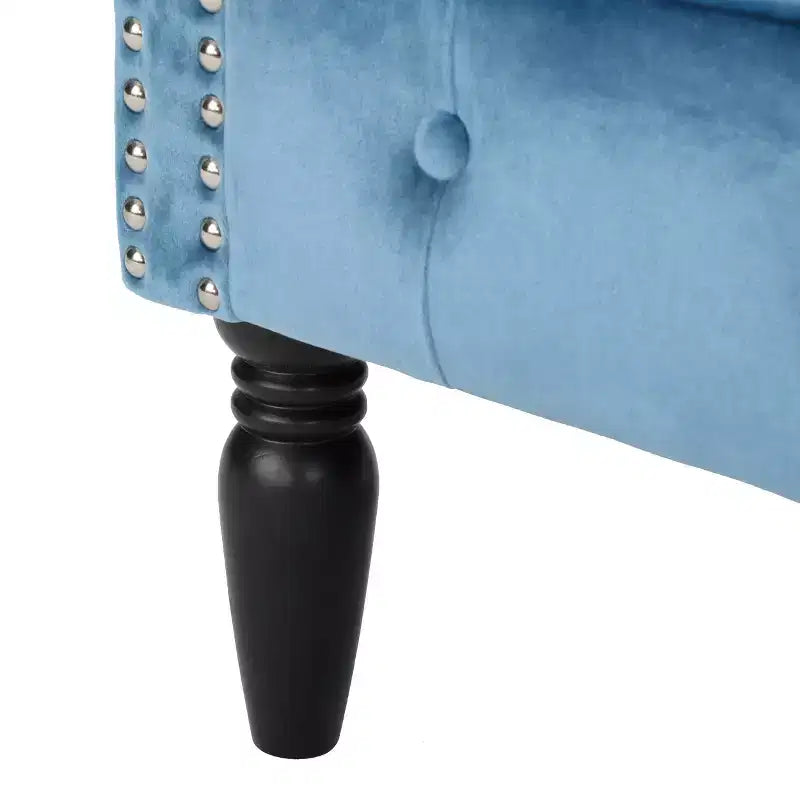 Gepolsterter Clubsessel mit Knopfheftung und Nagelbesatz, 76,8 cm H